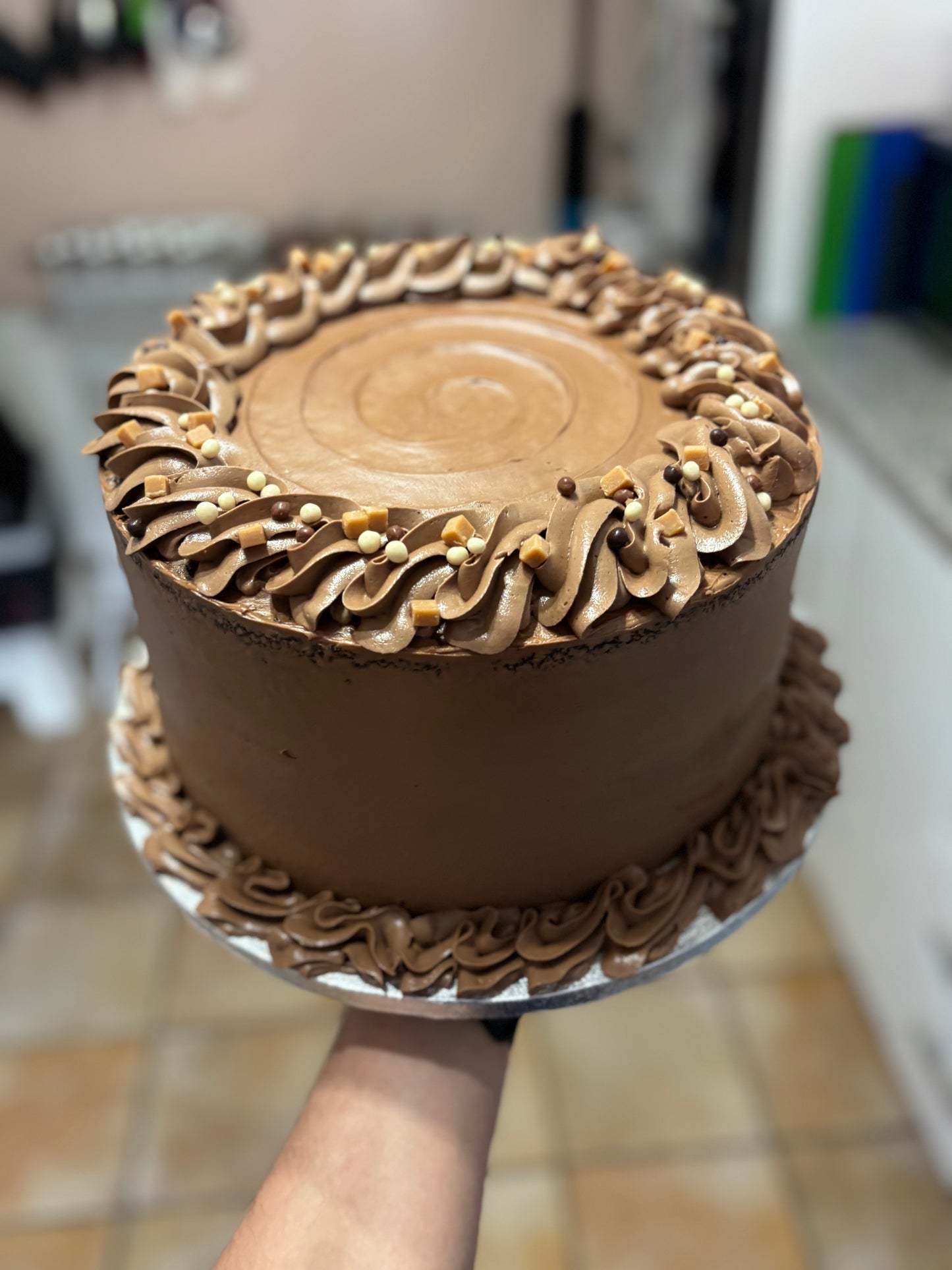 Semi Naked Cake - Please arrange pick up date before ordering 07310101000.