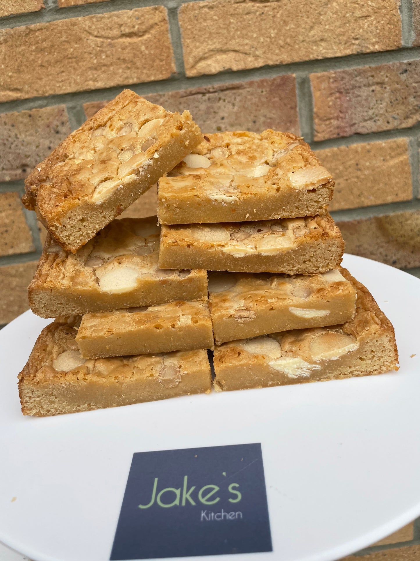 Blondie & Goldie Traybakes