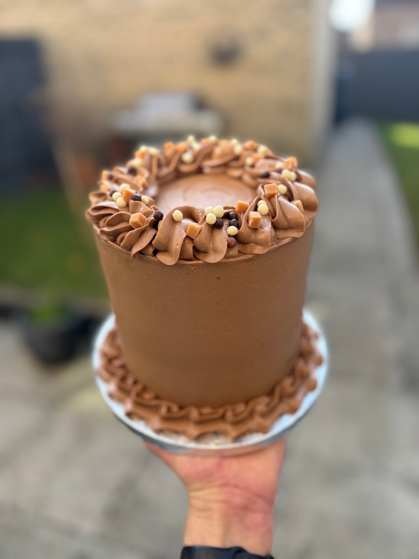 Semi Naked Cake - Please arrange pick up date before ordering 07310101000.