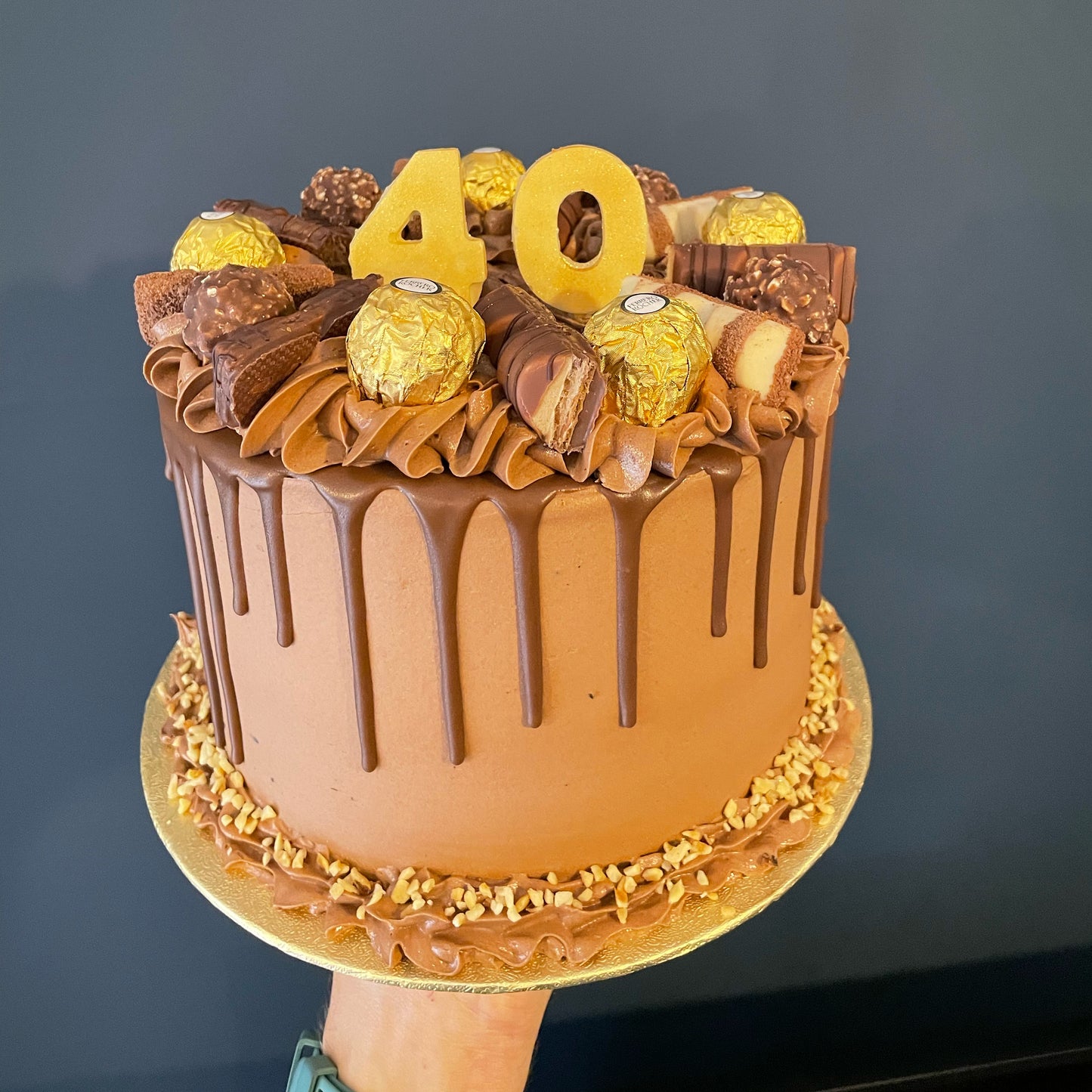 Chocolate Drip Cake - Please arrange pick up date before ordering 07310101000.