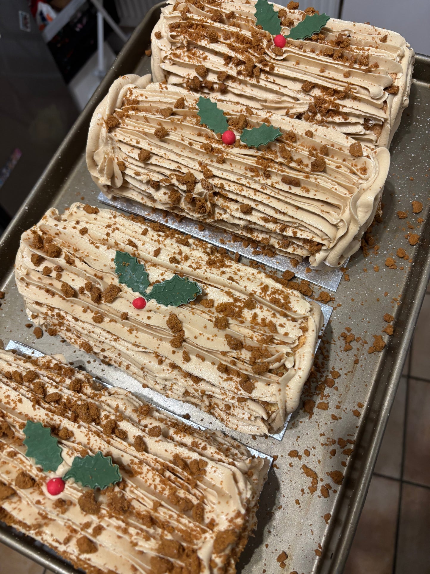 Christmas Yule Logs (Only available 23rd/ 24th December - See details below)🎄