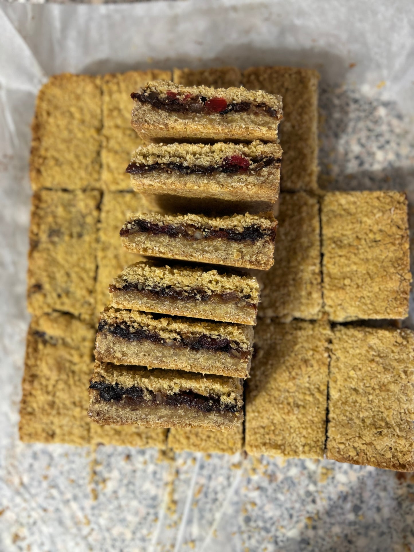 Mincemeat Crumble Bar Box (Vegan*/ Pick Up or Postal Available)