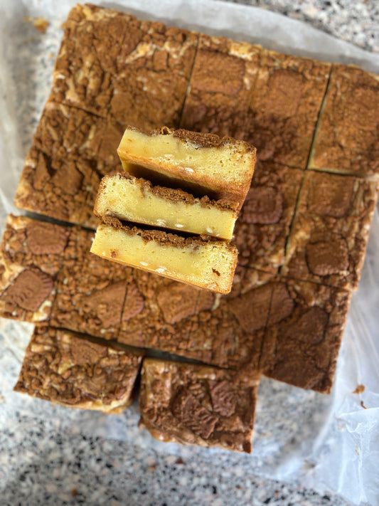 Lotus Biscoff Blondie - One Slice
