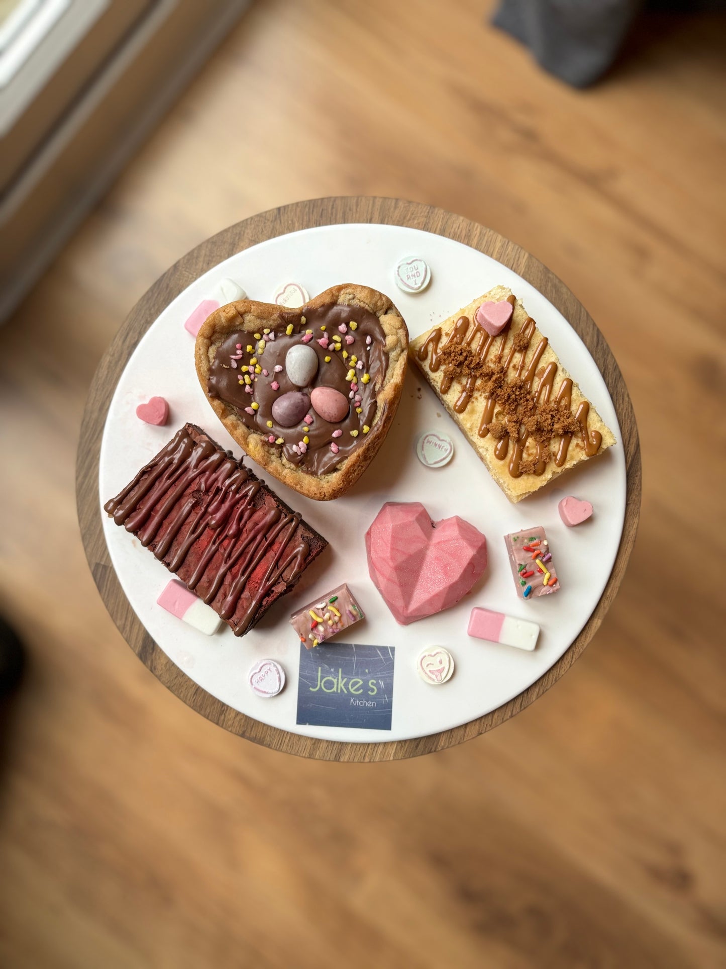 Valentine's Mixed Box (Pre Order - Pick up From 12th Feb)