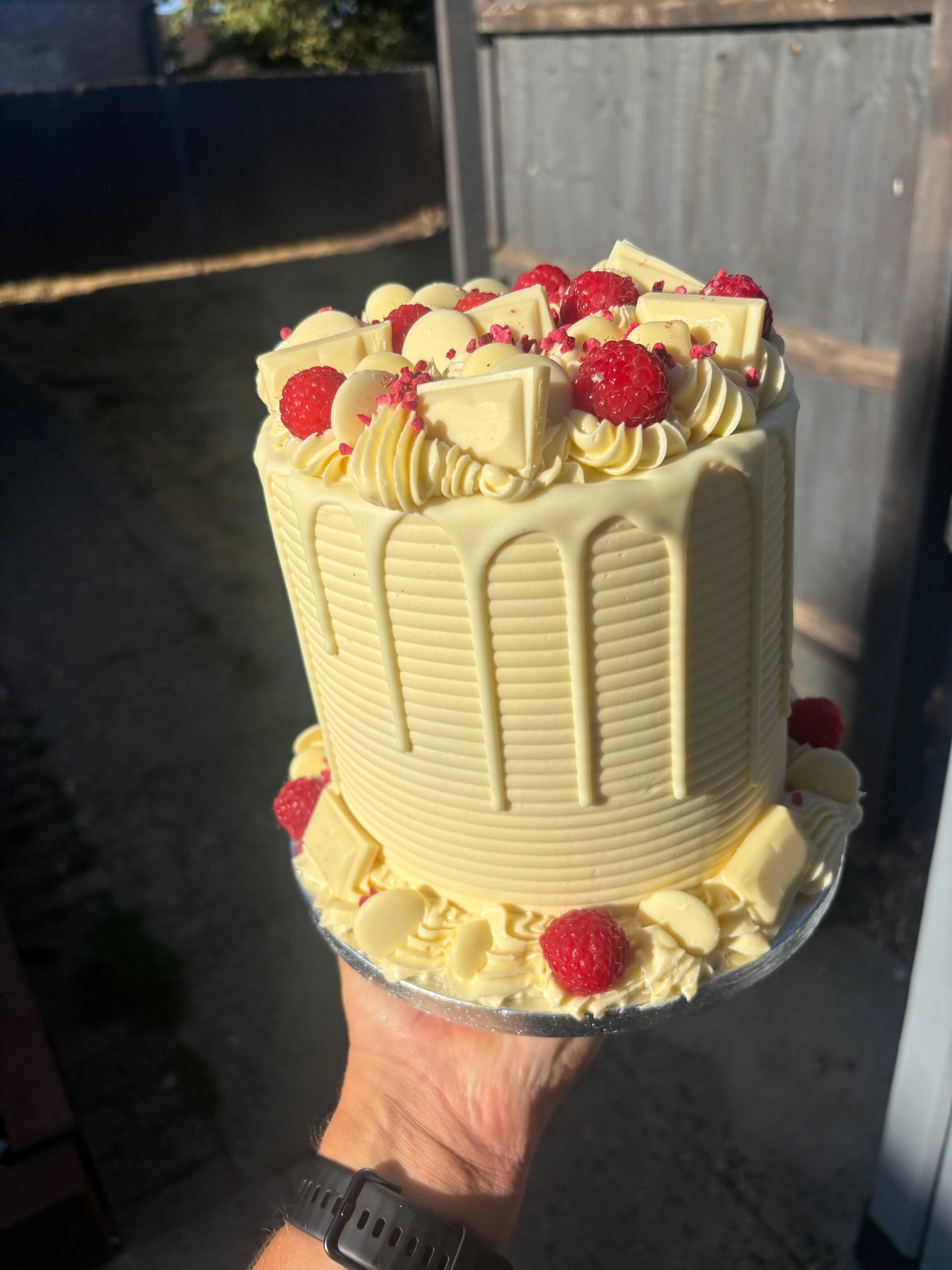 Celebration Cake - Please arrange pick up date before ordering 07310101000.